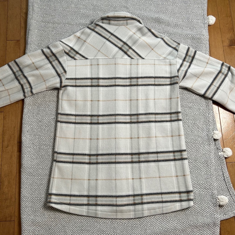 Twik⎪Fleece Shacket - Picture 2 of 6